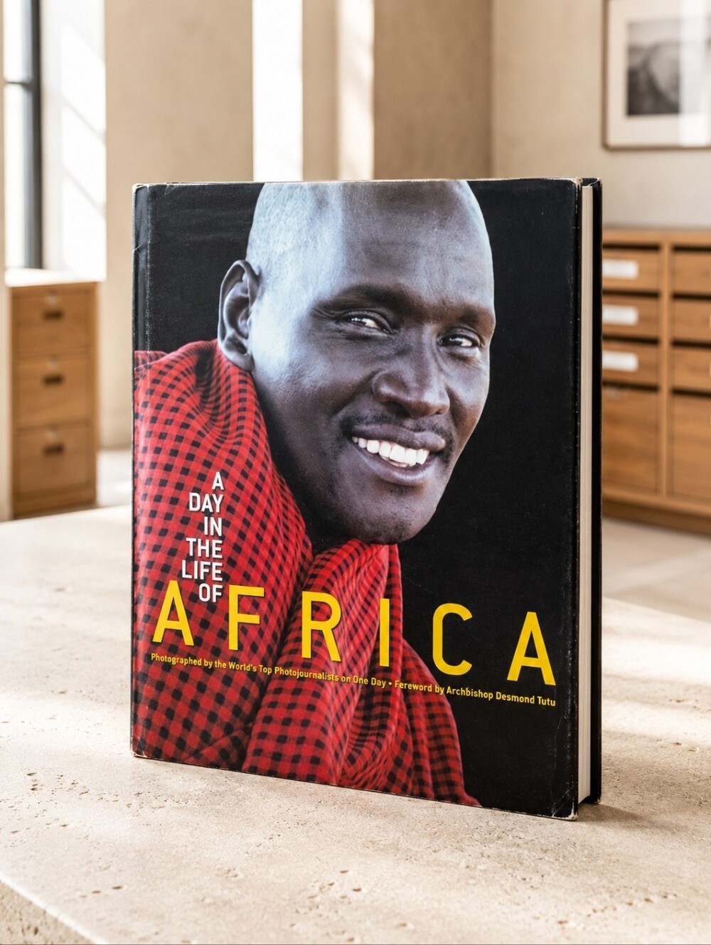 A Day in the Life of Africa Photojournalism Book 2002 First Printing